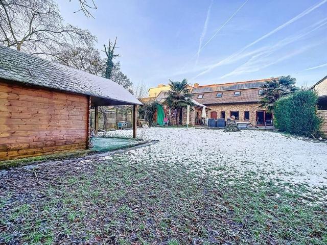 Maison à vendre pour 380000 euro avec 4 chambres à coucher