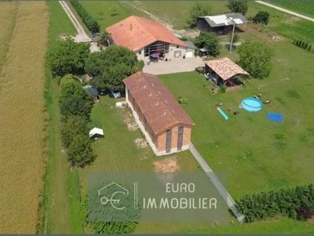 Maison ancienne de 300m² Gironde 33 Nouvelle Aquitaine 300m² Virazeil