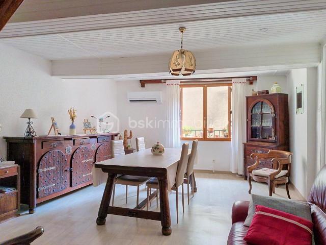 Maison à Vinça 97 m2, 5 pièces, 3 chambres