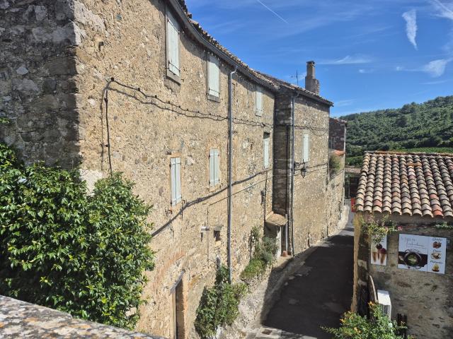 Maison à acheter avec terrasse balcon 4 chambres à Minerve 34