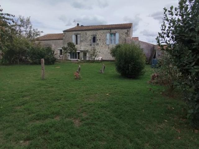 Maison à acheter à Rochefort avec Agence Baratte Immobilier