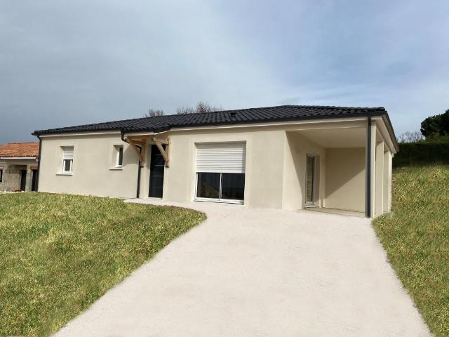 Maison à Batir à Cours de Pile