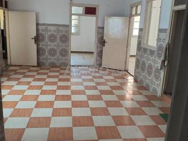 Maison à côté du cinéma Al Atlas à vendre