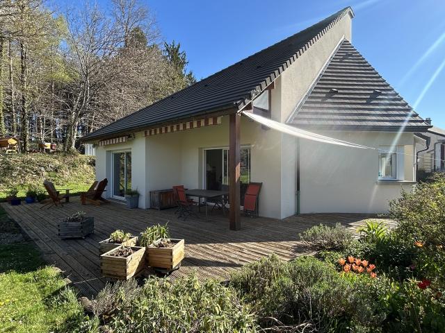Maison à Egletons en CORREZE