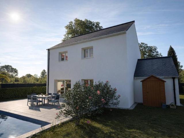 Maison à étage 3 chambres avec garage accolé