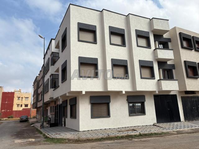 Maison à étages à vendre dans le quartier El Assame