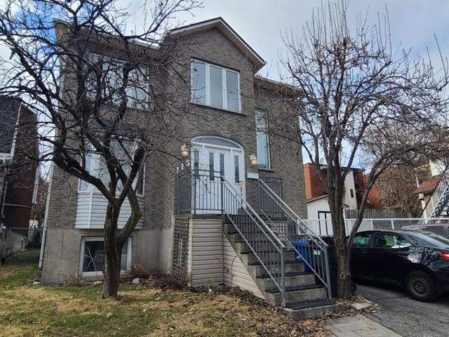 Maison à étages à Montréal Lachine