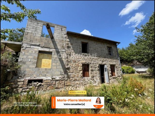 Maison à finir de rénover à ROYERE DE VASSIVIERE 23