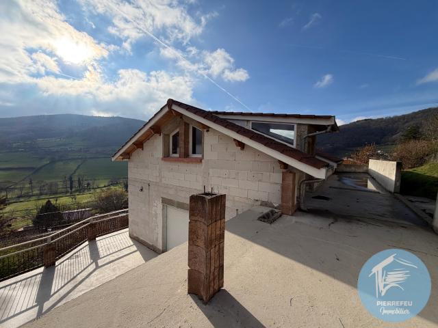 Maison à fort potentiel 260m2 Idéal artisan et famille Vue et Calme ANCY