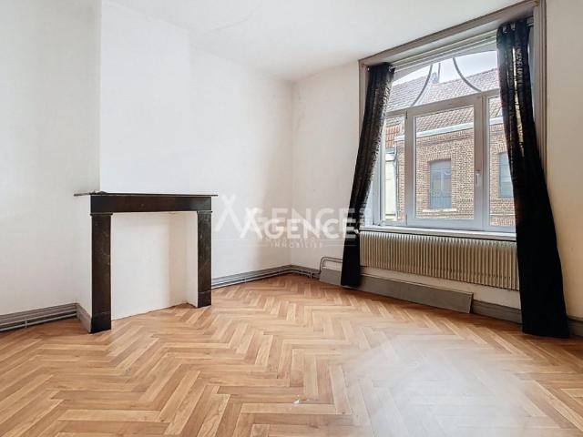 Maison à fort potentiel avec extérieur