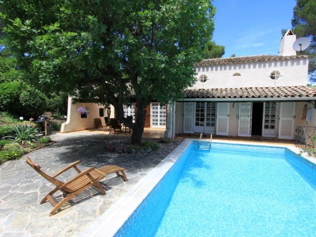 Maison de charme avec piscine à Fréjus