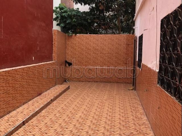Maison à la vente à Mdiq. 6 grandes pièces