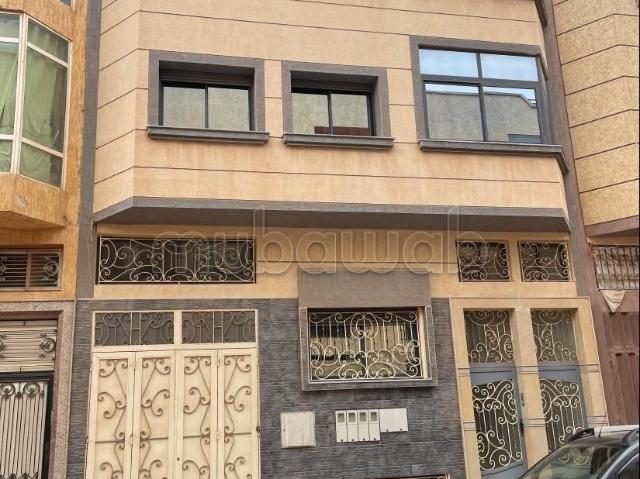 Maison à la vente à Hay Salam. 10 grandes pièces