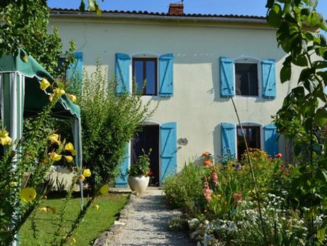 Maison à acheter sur Montjean Charente