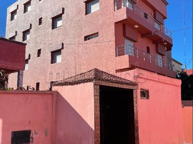 Maison à l'achat à Mehdia. 11 chambres agréables. Bien meublé