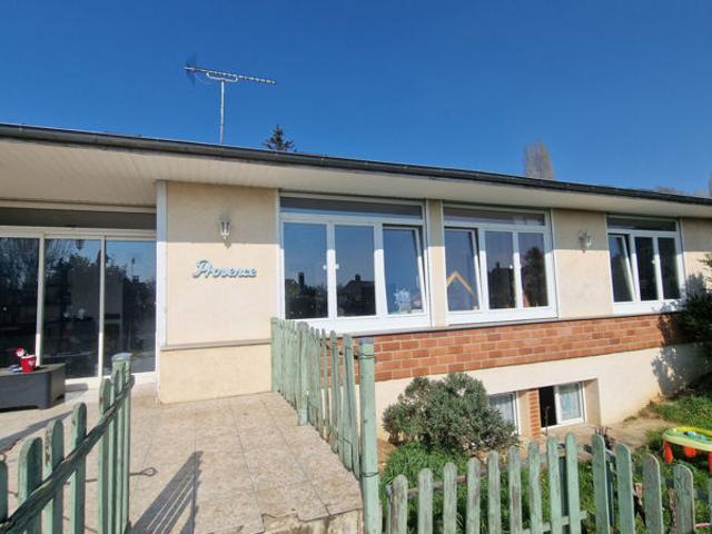Maison à Limay sur s/sol total 5 chambres et terrain d'environ 450m²