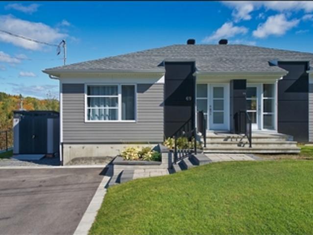Maison à Louer 406 rue Seigneuriale, Beauport Québec 6 photos | Logis Québec