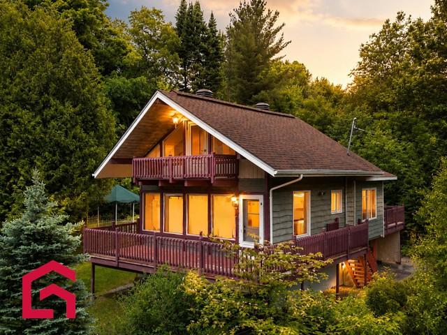 Maison à Louer 421,Ch. du Lac des Chats, Saint Sauveur 29 photos | Logis Québec