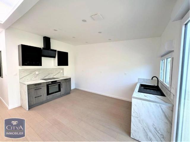 Maison à louer 4 pièces 76.39m²