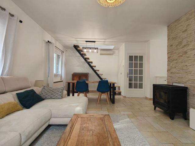 Maison à louer 4 pièces • 78,40 m2 Toulon
