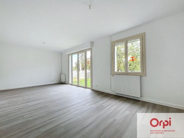 Maison à louer 4 pièces • 83,46 m2 Désertines