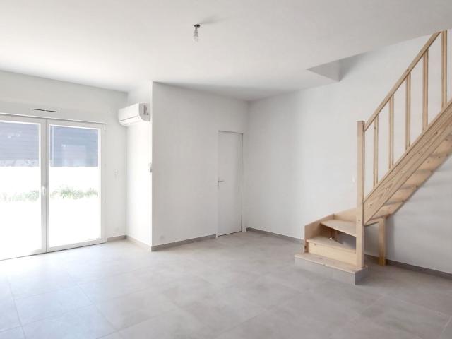 Location maison, m² T 4 à Manosque, 990 €