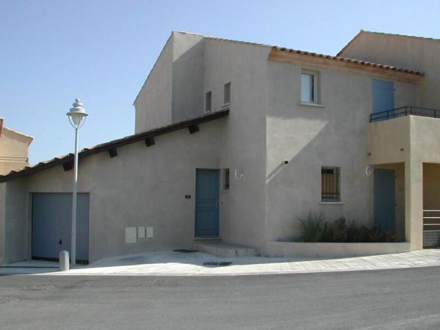 Maison à louer 4 pièces • 95 m2 Uzès