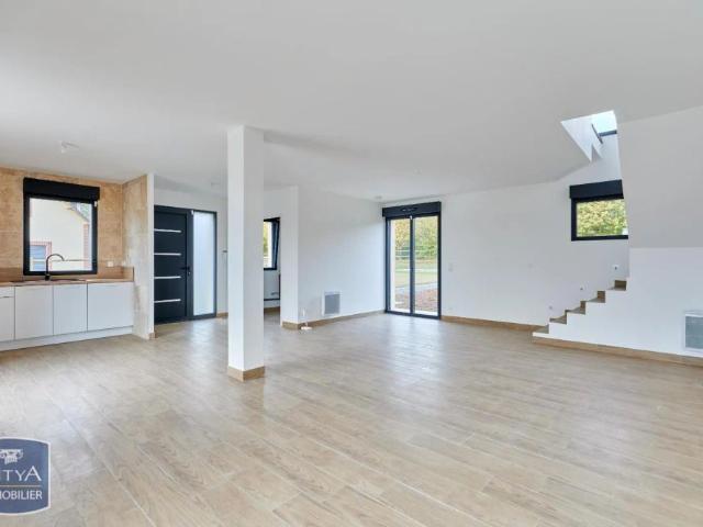 Maison à louer 4 pièces 107.8m²