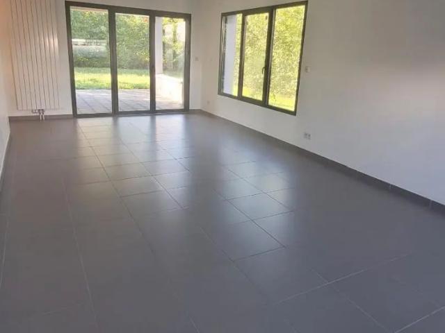 Maison à louer 4 pièces 109.6m²