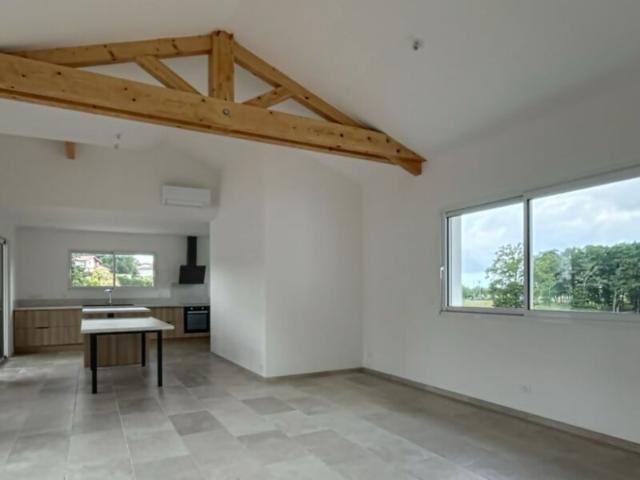 Maison à louer 4 pièces • 118 m2 Urcuit