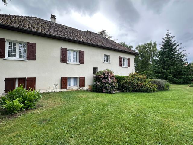 Location maison, 145 m² T 4 à Feytiat, 1 070 €