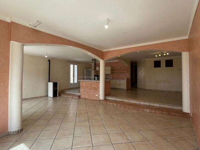 Maison à louer 4 pièces • 155,60 m2 Solliès Toucas