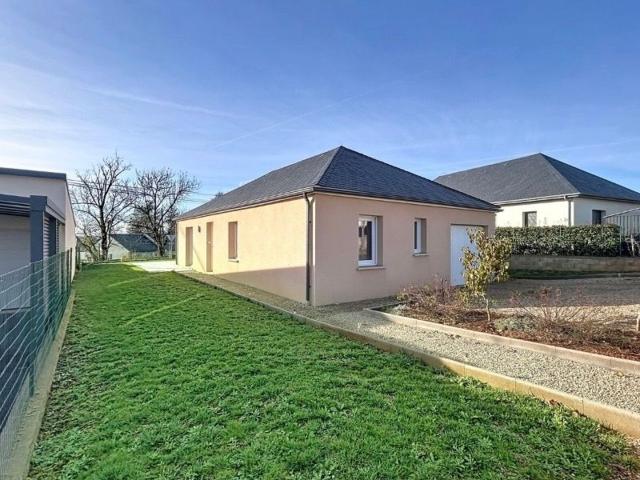 Maison à louer 4 pièces 373 m