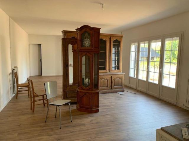 Maison à louer, 4 pièces Écouflant 49000