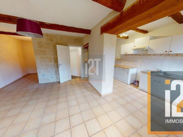 Maison à louer, 4 pièces Sernhac 30210