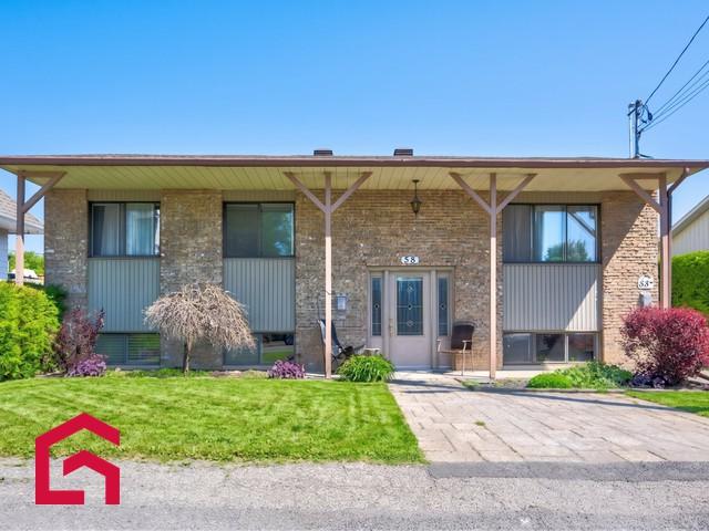 Maison à Louer 58,Rue Galipeau, Sainte Rose Laval 15 photos | Logis Québec