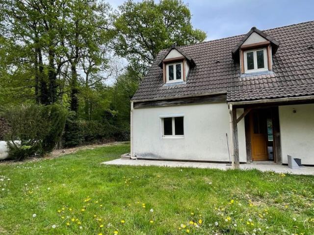 MAISON A LOUER 5 P AVEC JARDIN DE 705 M²