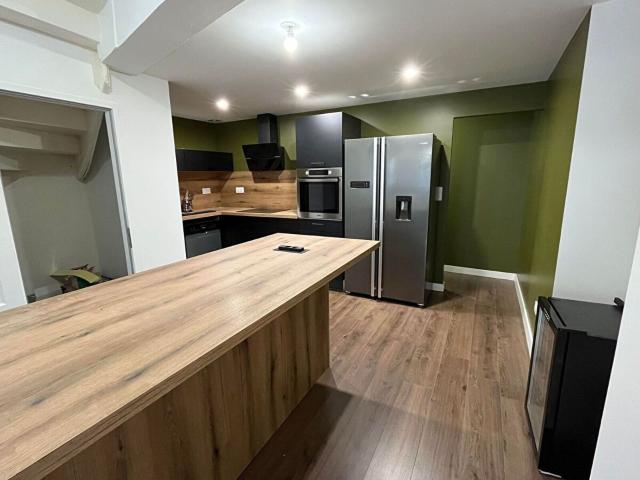 Location maison, m² T 5 à Pexiora, 750 €