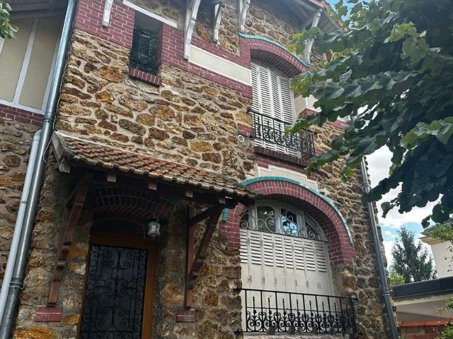 Maison à louer 5 pièces • 77,16 m2 Saint Maur des Fossés