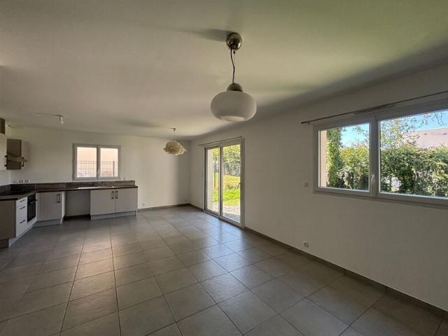 Maison à louer 5 pièces • 90 m2 Pernay