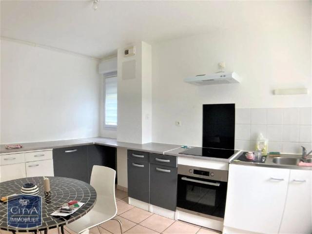Maison à louer 5 pièces 97.72m²