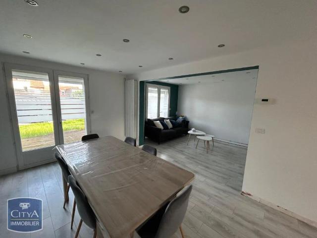 Maison à louer 5 pièces 104.78m²