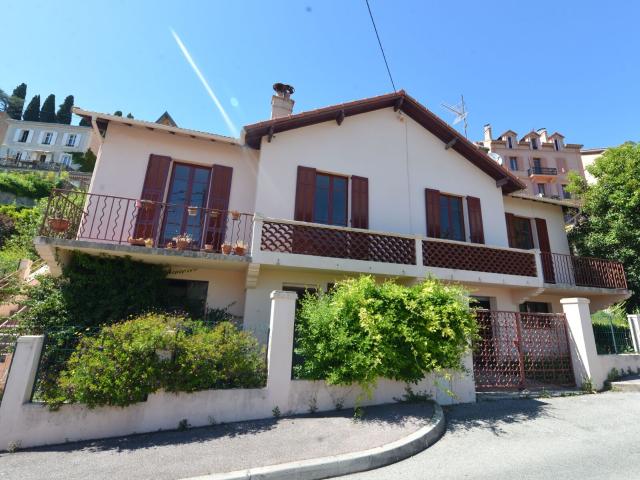 Maison à louer 5 pièces 130 m