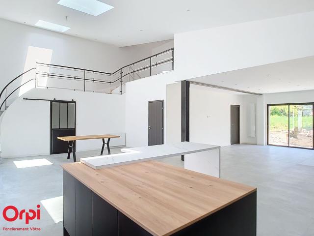 Maison à louer 5 pièces 171,95 m