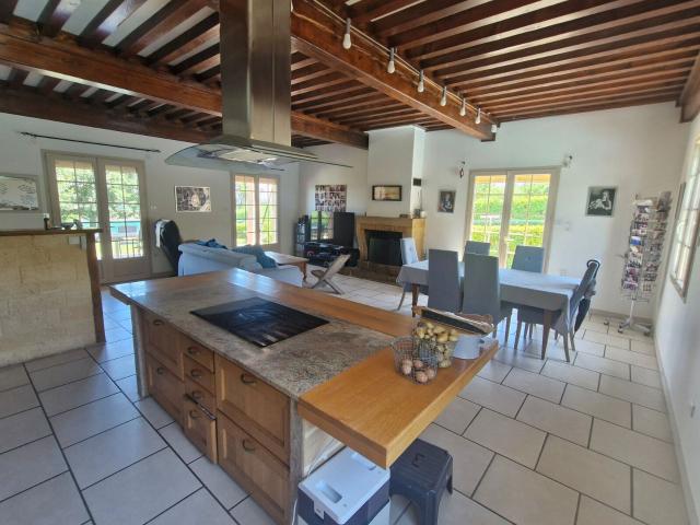 Maison à louer 5 pièces 178,24 m