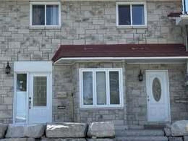 Maison à Louer 65 Rue Oxford, Gatineau Gatineau 18 photos | Logis Québec