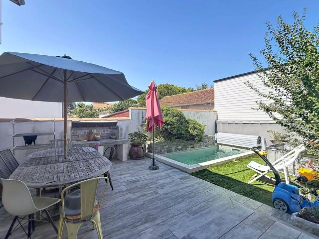 Maison à louer 6 pièces 118 m