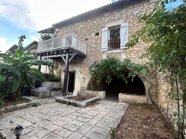 Location maison, m² T 6 à Coulounieix Chamiers, 1 300 €