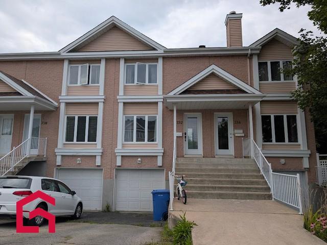Maison à Louer 732,Rue des Marquises, Beloeil 17 photos | Logis Québec