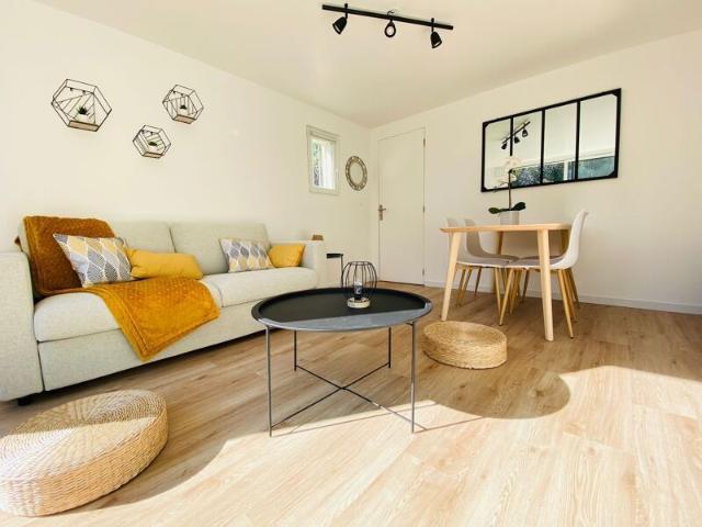 Maison à louer 8 pièces • Véretz